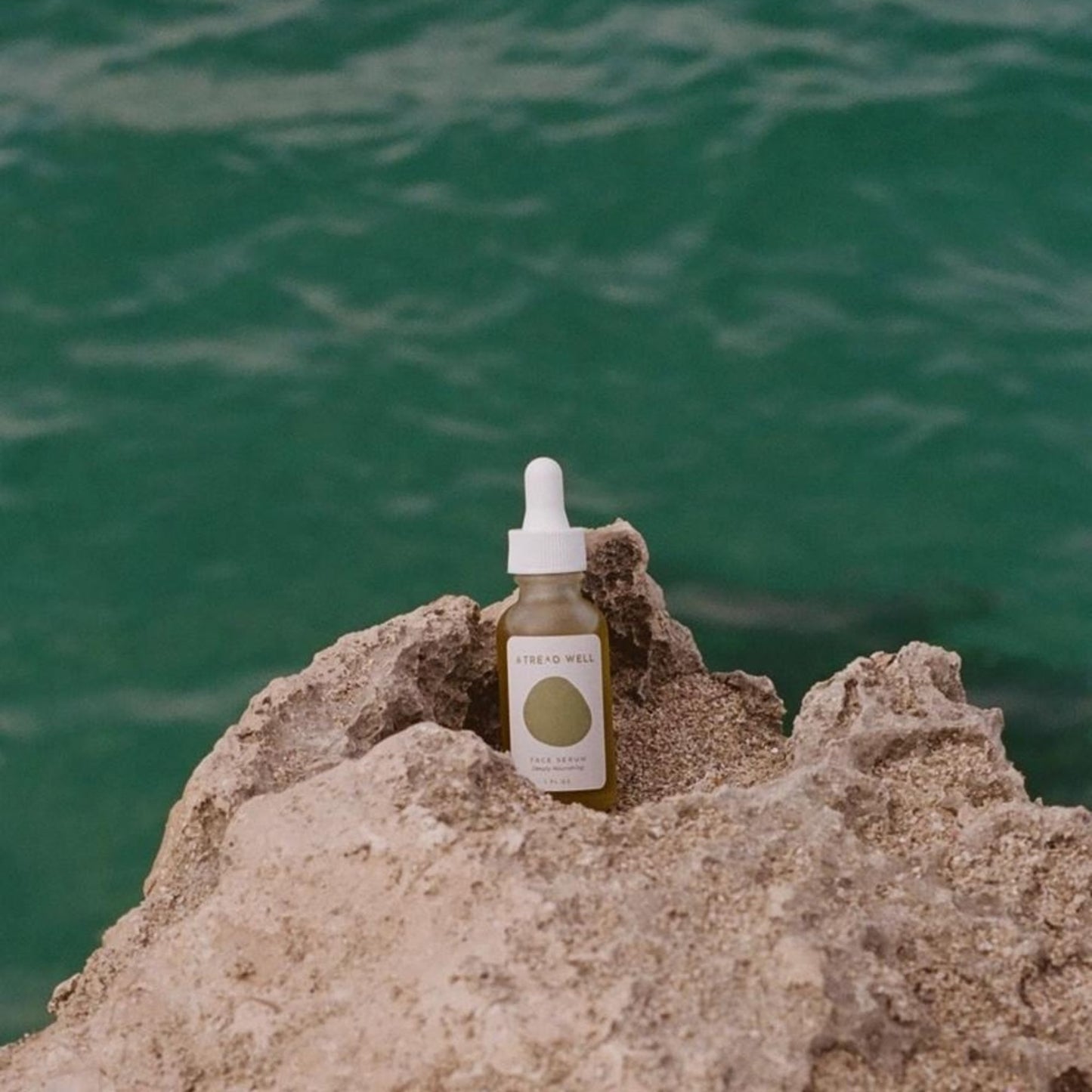& Tread Well Face Serum