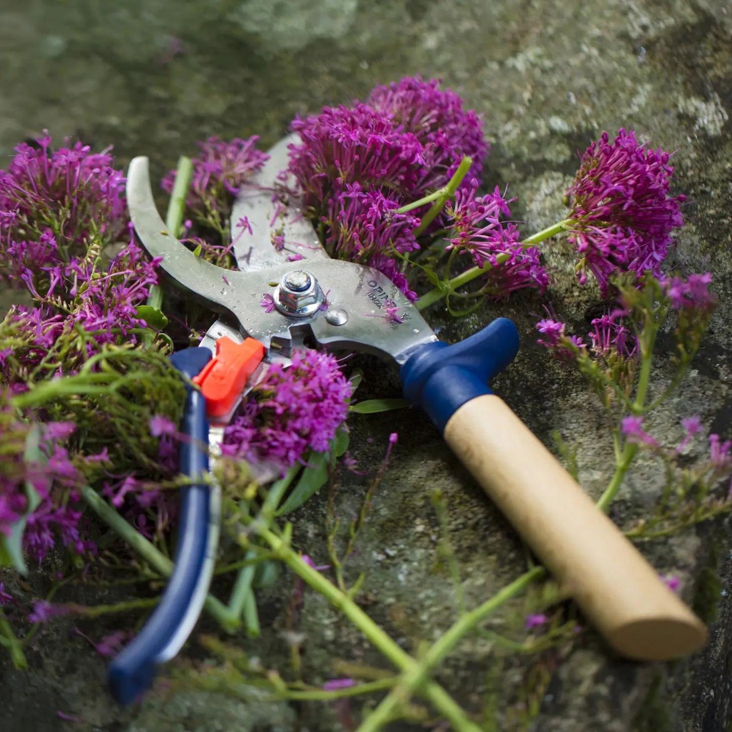 Opinel Garden Hand Pruner Secateurs