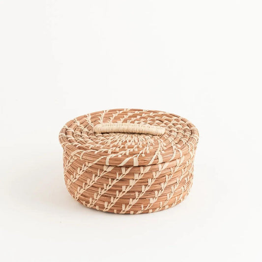 Small woven pine needle lidded basket.