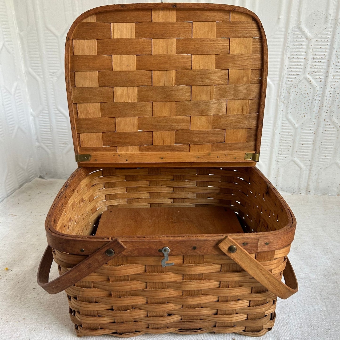 Vintage Picnic Basket
