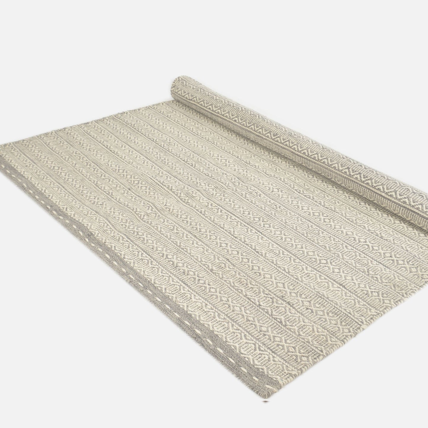 Arrow Handwoven Wool Cotton Rug 8' x 5'