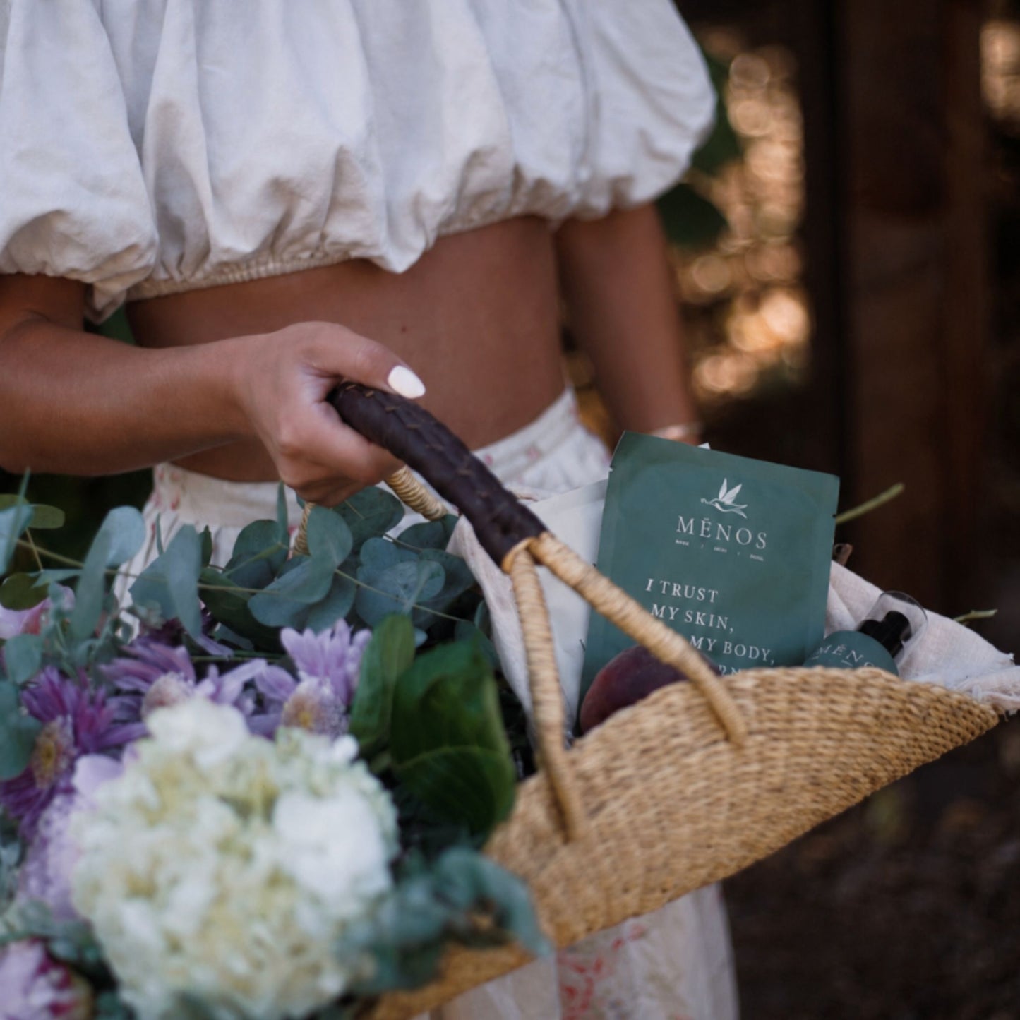 Bolga Flower Basket with Leather Handle
