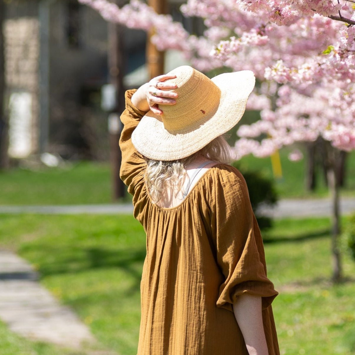 Cheap straw garden hats deals