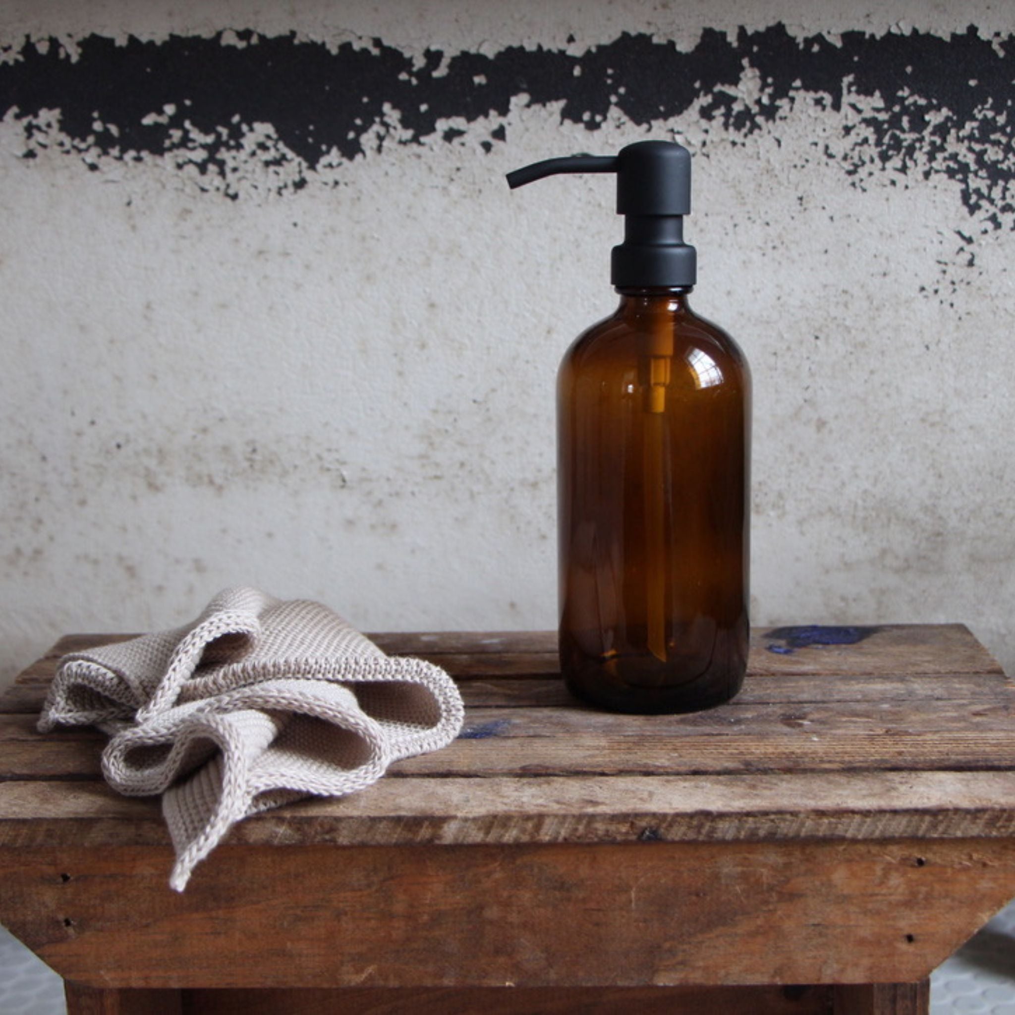 Amber online soap dispenser